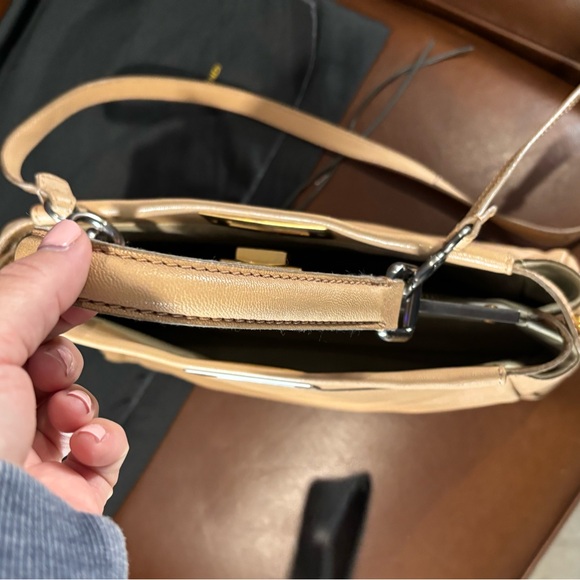 Fendi Peekaboo Medium Handbag with Strap & Dustbag - Picture 10 of 16